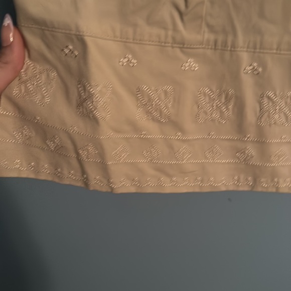 🏷️3 for $15 or 4 for $20🏷️Tan blouse. Like new - Picture 4 of 7